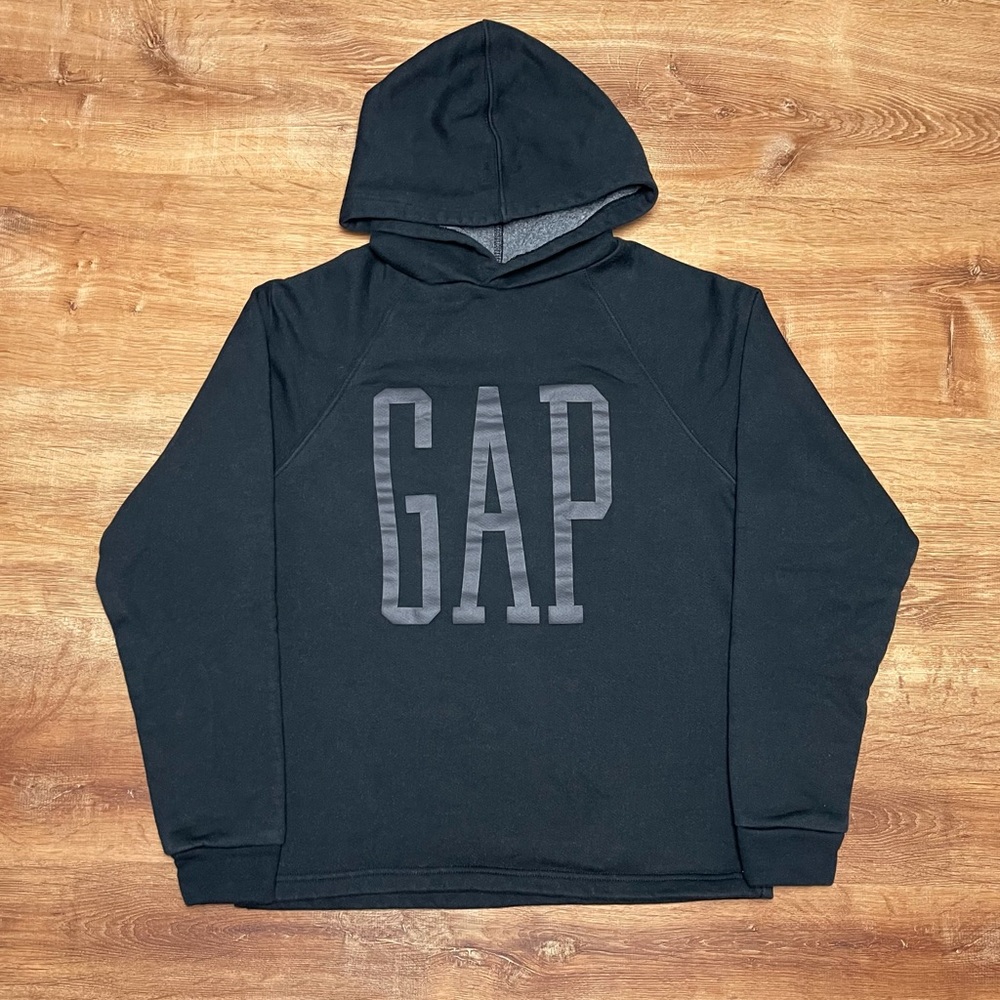 GAP - Picture 2 of 4